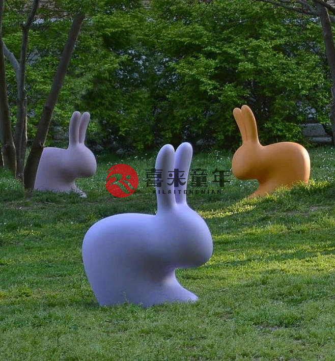 兔子造型不锈钢雕塑